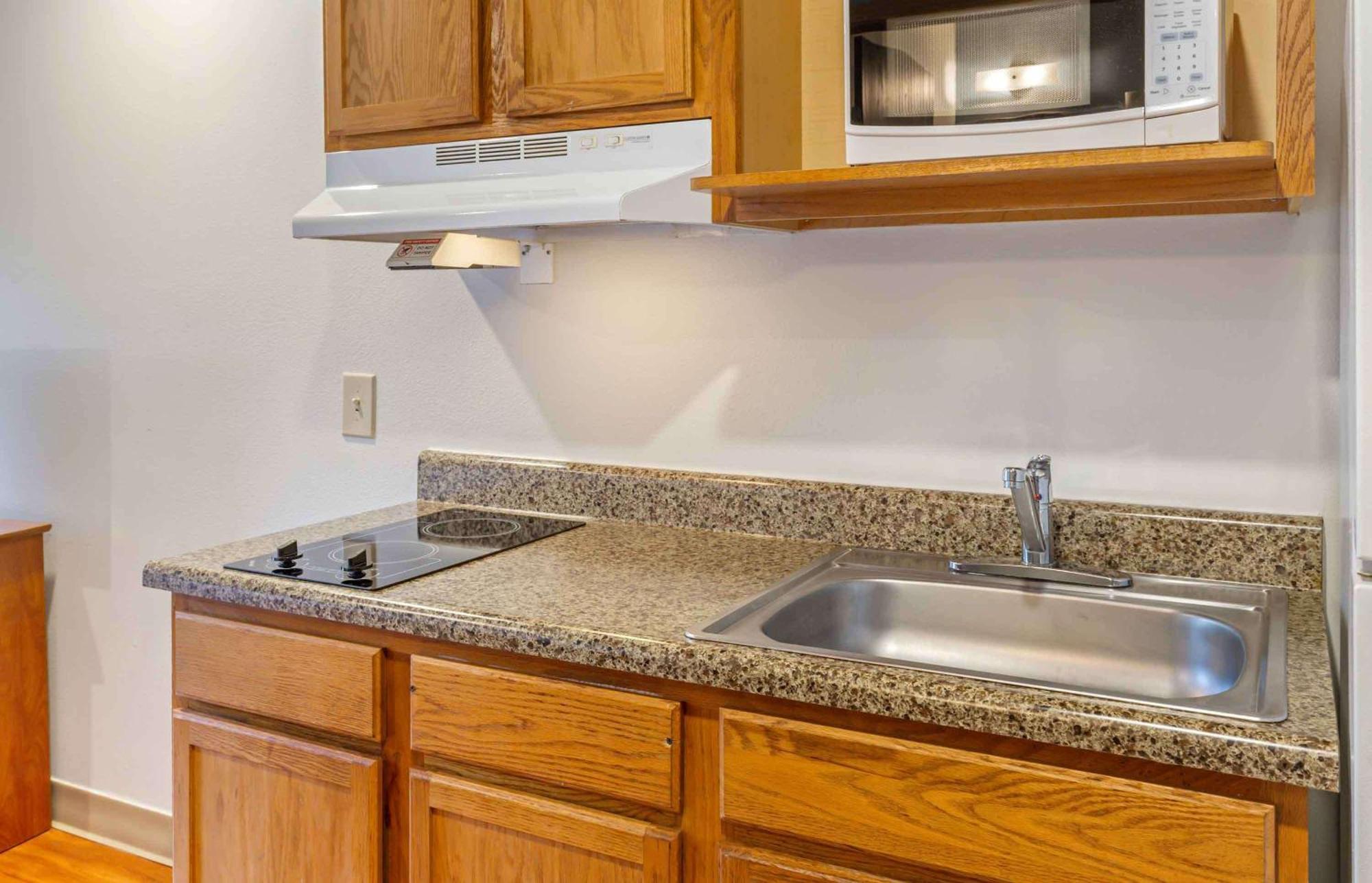 Extended Stay America Select Suites - Fayetteville - West מראה חיצוני תמונה